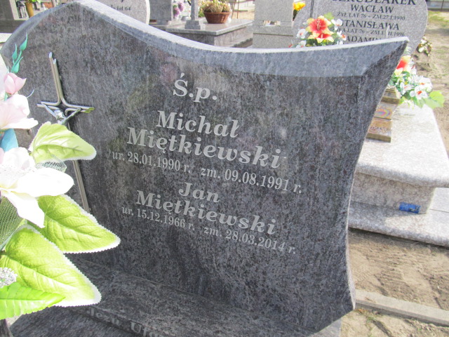 Jan Miętkiewski 1966 Krzymów - Grobonet - Wyszukiwarka osób pochowanych