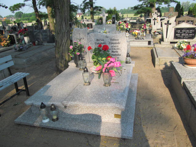 Grób Tadeusz Uznański